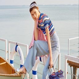 强行破了女朋友闺蜜的网络伦理与社交挑战