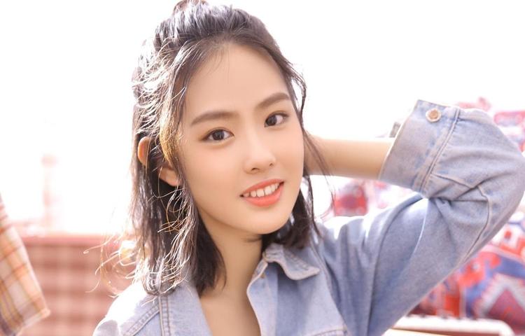 Yellow彩色黄钻戒指设计